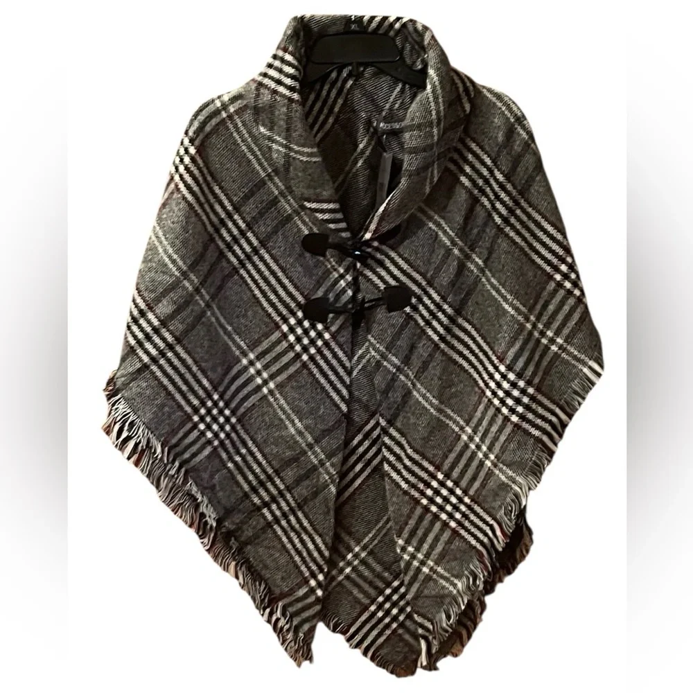 NWT Accessory Street NY Blanket Wrap